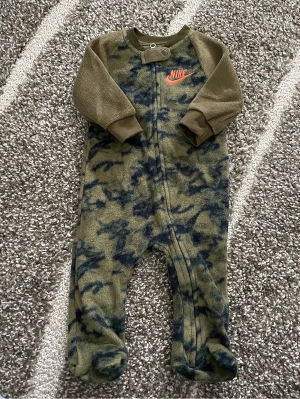 6M Nike Sleeper